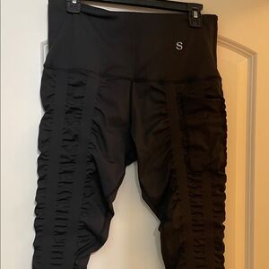 High-Waist Black Ruched Leggings - S